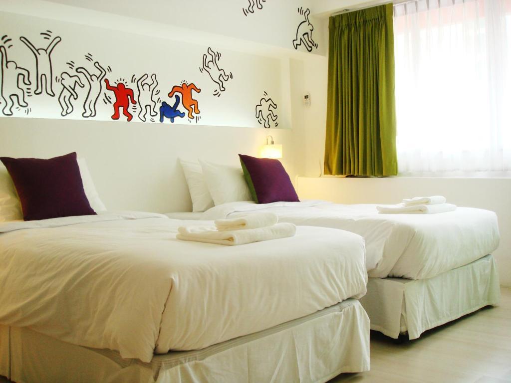 Baan Saladaeng Boutique Guesthouse Банкок Стая снимка