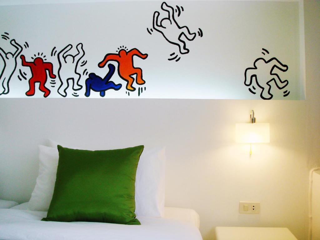 Baan Saladaeng Boutique Guesthouse Банкок Стая снимка