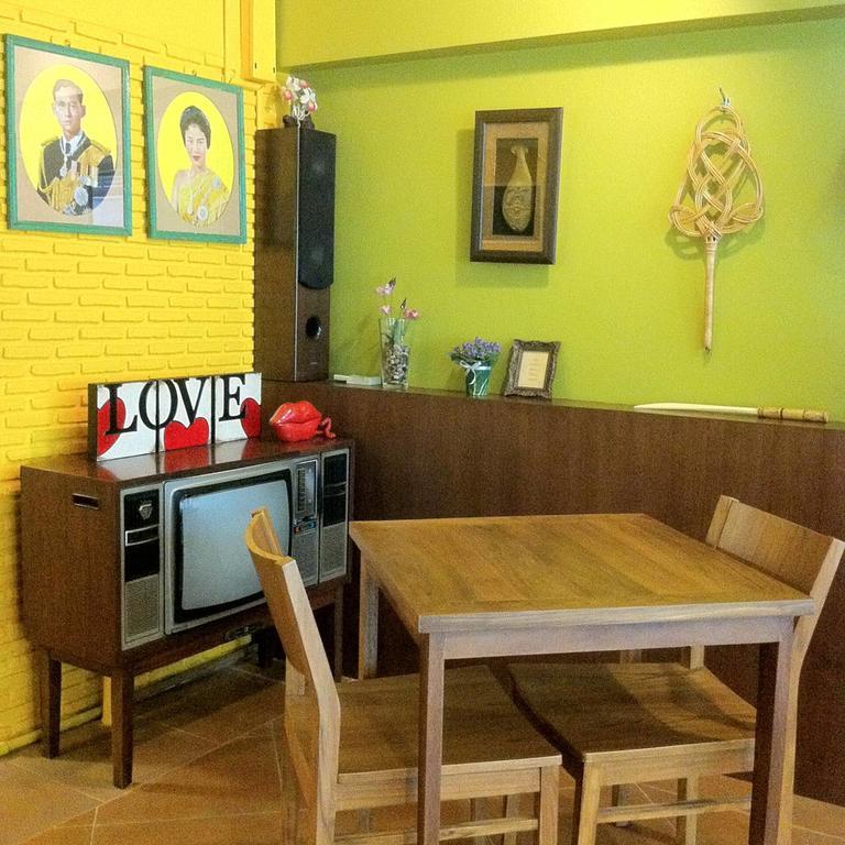 Baan Saladaeng Boutique Guesthouse Банкок Екстериор снимка