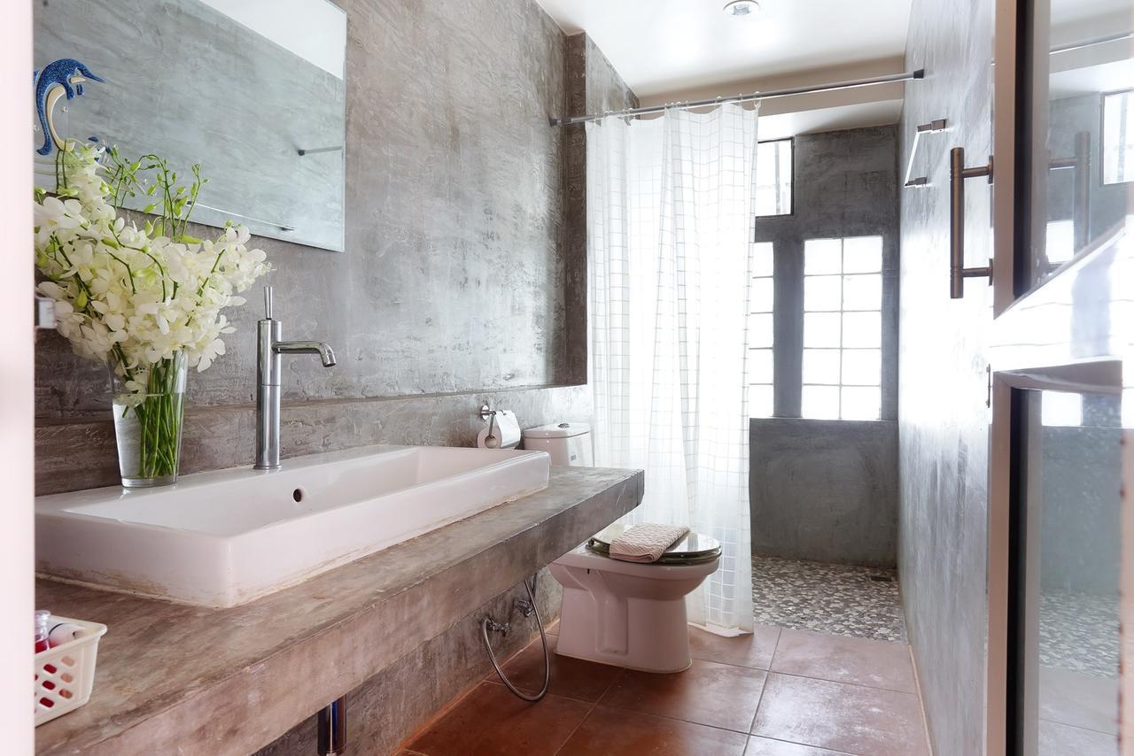 Baan Saladaeng Boutique Guesthouse Банкок Екстериор снимка